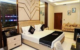 Holiday In Islamabad
