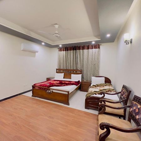 Holiday In Islamabad Exterior photo