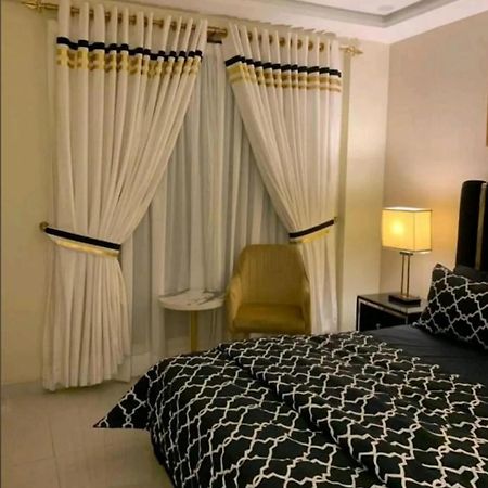 Holiday In Islamabad Exterior photo