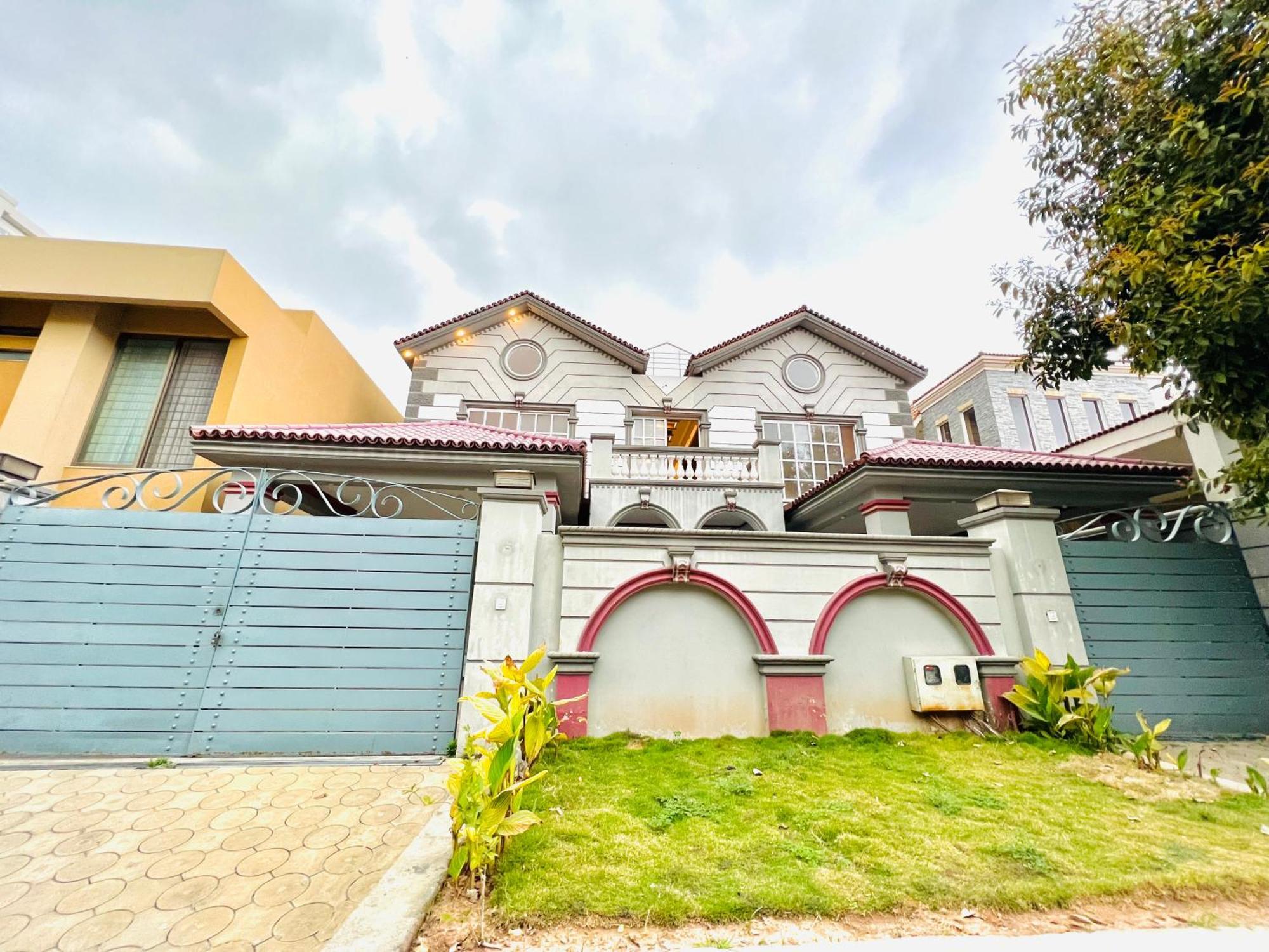 Holiday In Islamabad Exterior photo