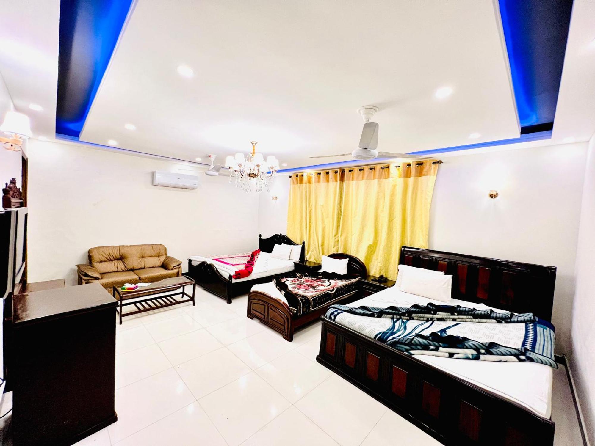 Holiday In Islamabad Exterior photo