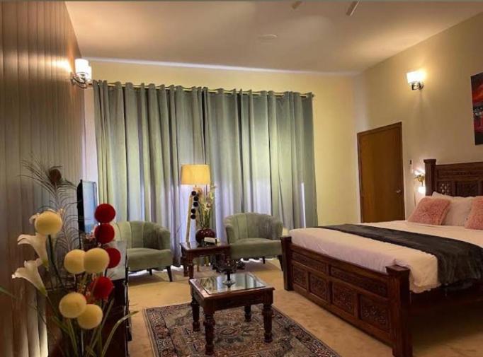 Holiday In Islamabad Exterior photo