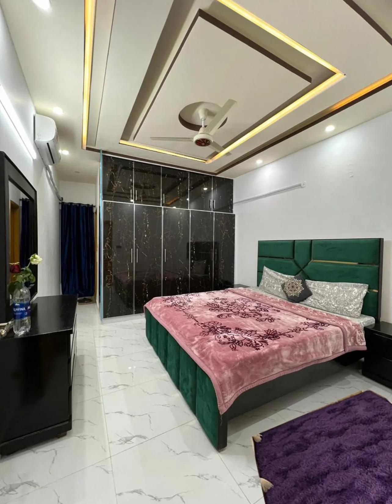 Holiday In Islamabad Exterior photo
