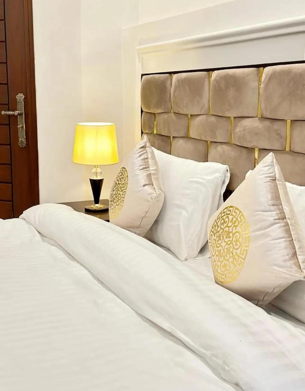 Holiday In Islamabad Exterior photo